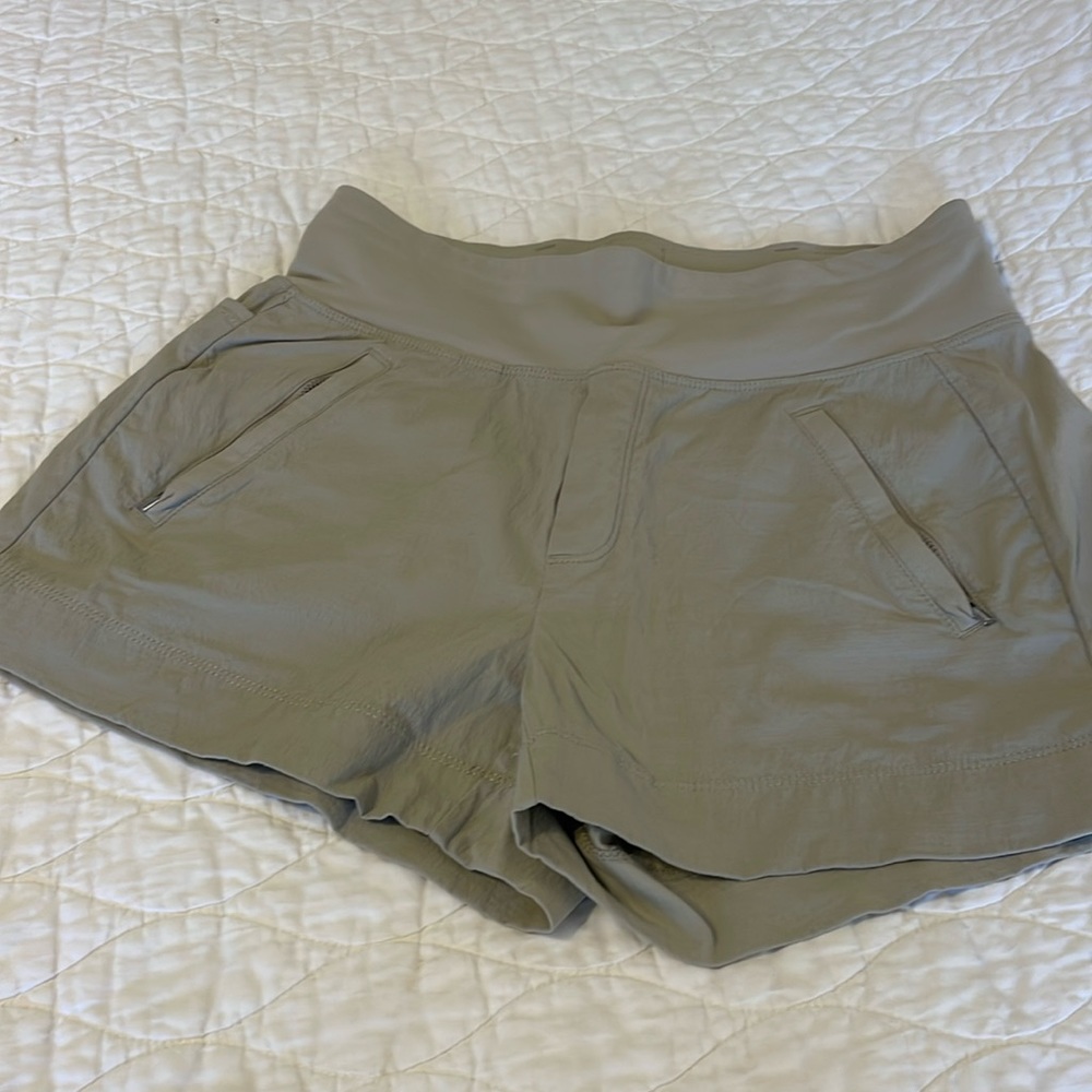Athleta Trekkie North Shorts